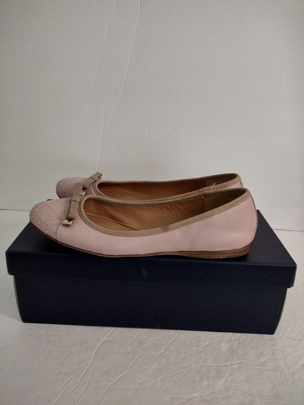 Brooks Brothers Pink Ballet Flats 6.5 Quilted Leather Cap Toe Bow Balletcore - Picture 5 of 8